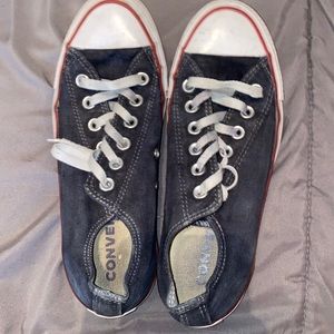 blue/black low covered
